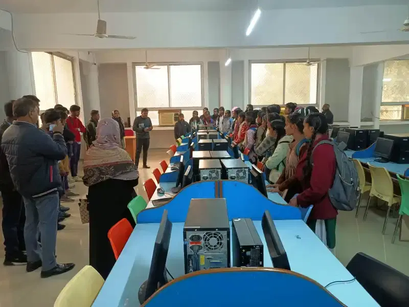 Madhu Vachaspati Institute of Engineering & Technology Kaushambi Industry Visit photo 1